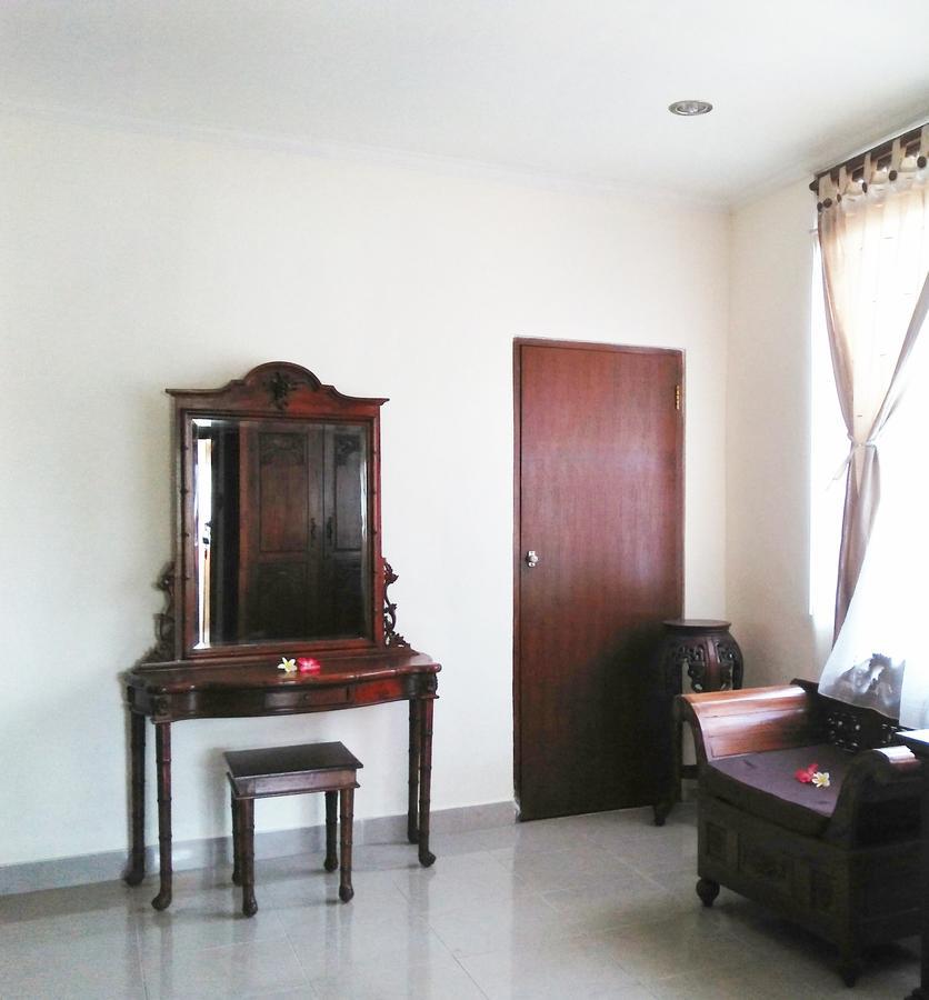 Nuriani Guest House Ubud Esterno foto