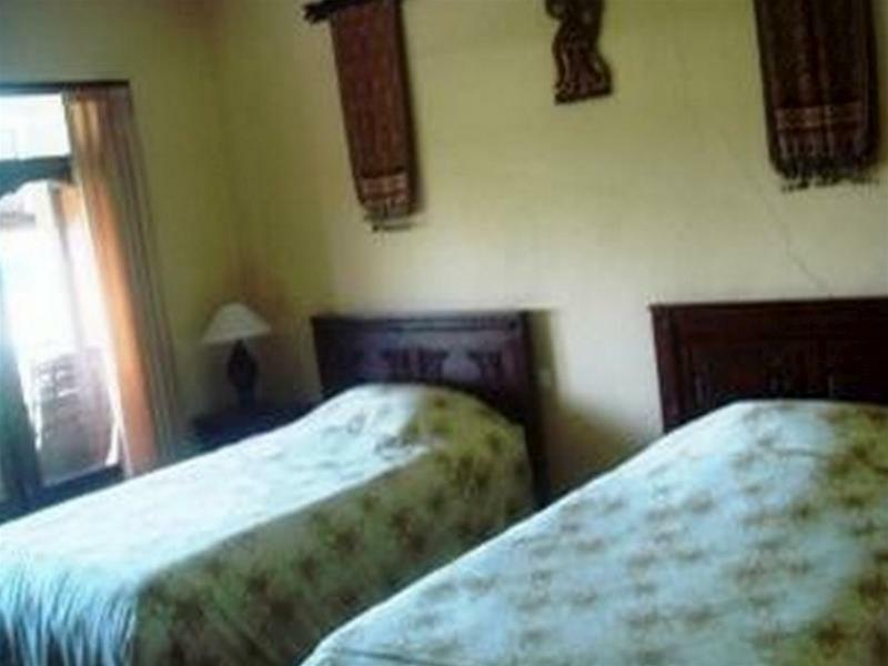 Nuriani Guest House Ubud Esterno foto
